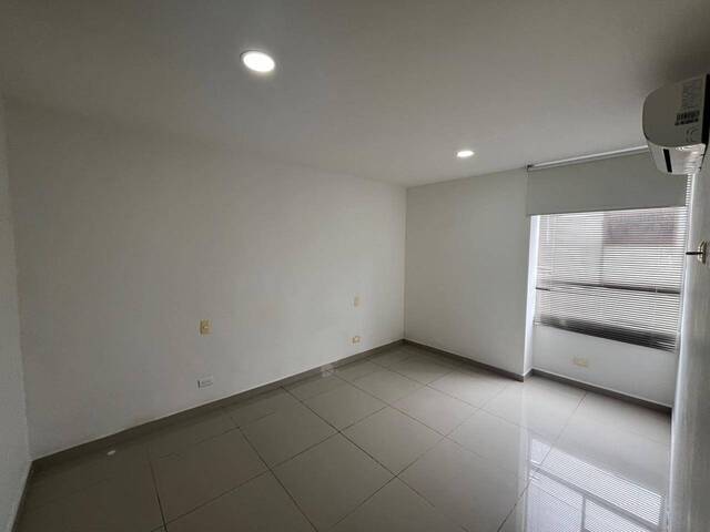 #1657 - Apartamento para Alquiler en Montería - COR - 3