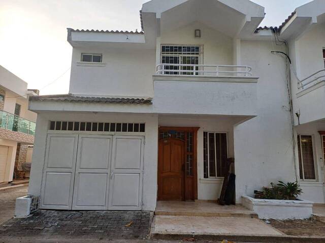 #1758 - Casa para Venta en Montería - COR - 2