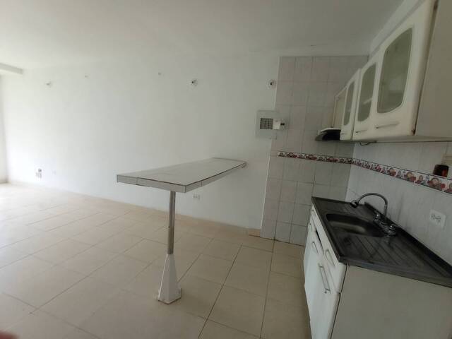 #1760 - Apartamento para Alquiler en Montería - COR - 3