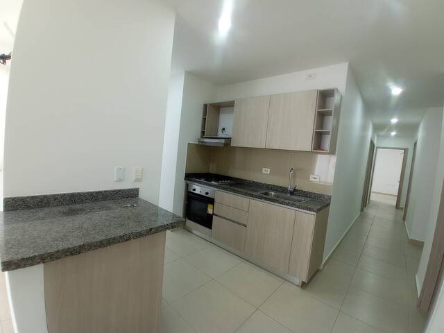 #1886 - Apartamento para Alquiler en Montería - COR - 2